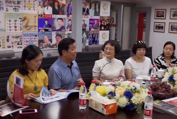 原上海妇联主席张丽丽女士莅临启润影视参观指导