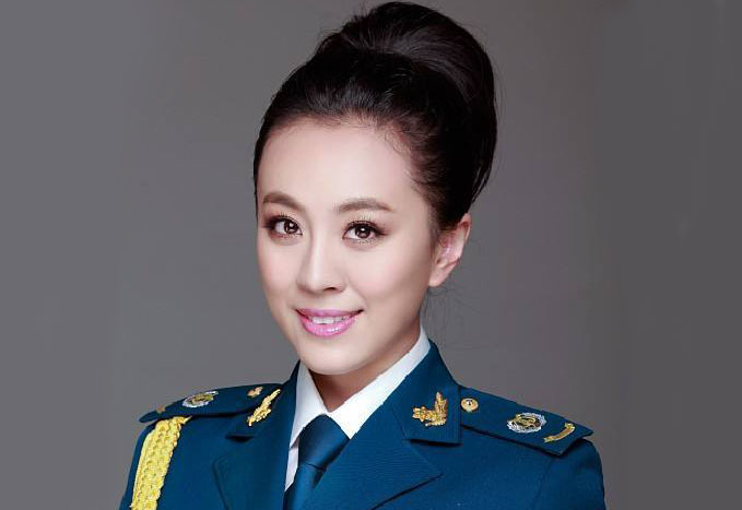 电影《穿旗袍的女人》主题曲人物介绍