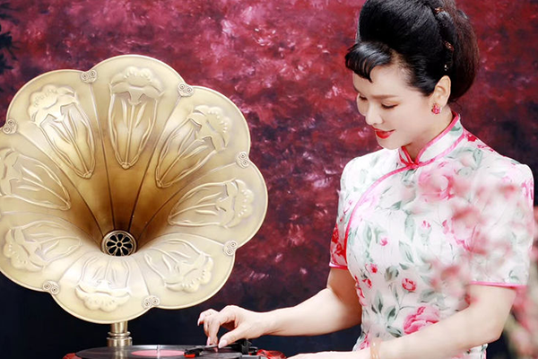 电影《穿旗袍的女人》背后的故事之第121位 - 张华敏女士