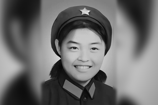 大型画册《军旗》为建党百年献礼 人物之一楚丽