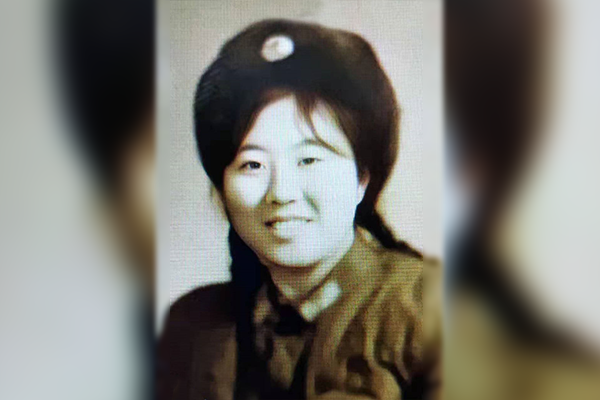 大型画册《军旗》为建党百年献礼 人物之一常淑兰