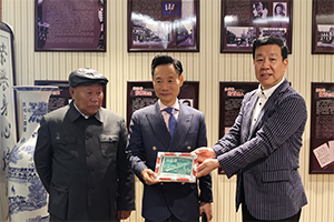 启润影视走进奉化荣昌祥